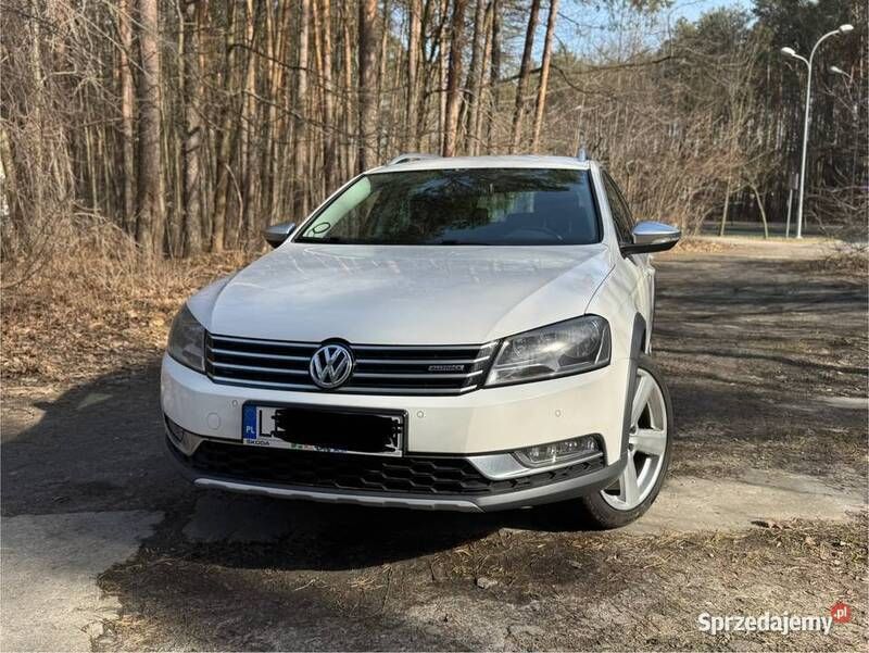 Biały Używany 2013 VW Passat Kombi | 36 000 zł (Dobra cena) - Obraz 1/4