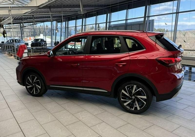 Nowe MG ZS Exclusive 197 KM (144 kW) 2025 Czerwony Sedan/Limuzyna