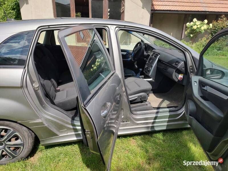 Używany Mercedes B200 2005 Srebrny Minivan