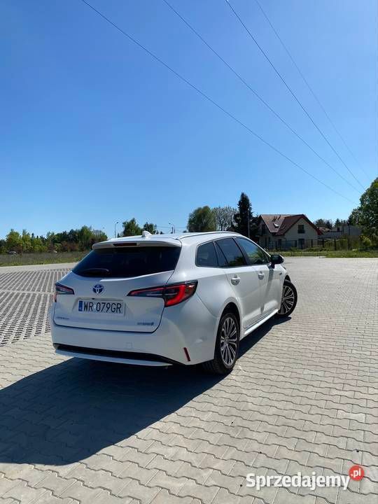 Biały Używany 2022 Toyota Corolla Kombi | 75 500 zł (Super Cena) - Obraz 1/4
