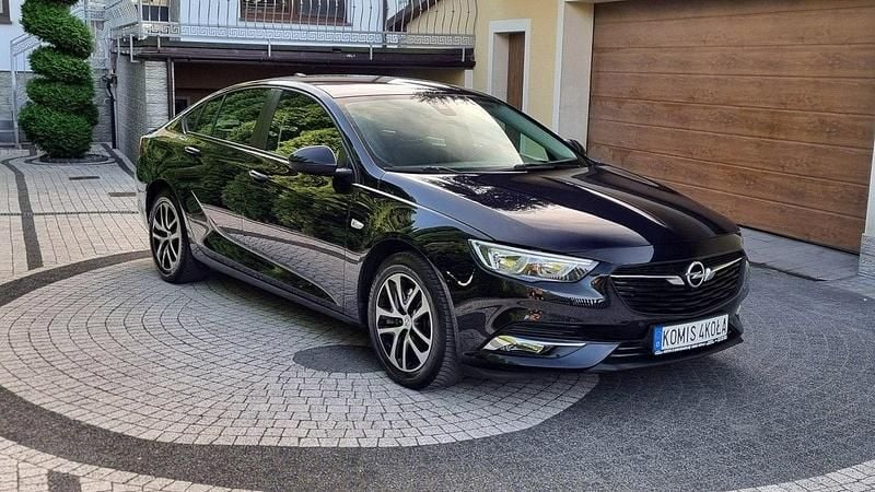 Granatowy Używany 2017 Opel Insignia Sedan/Limuzyna | 48 900 zł (Uczciwa cena) - Obraz 1/4