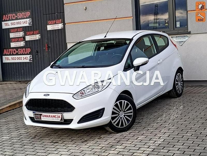 Używany Ford Fiesta 60 KM (44 kW) 2017 Biały Hatchback