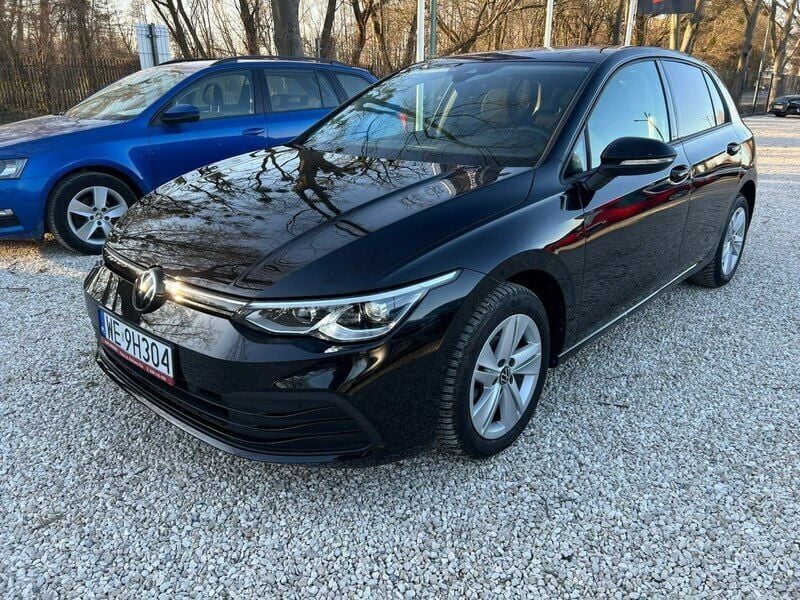 Czarny (metalik) Używany 2023 VW Golf VIII Sedan/Limuzyna | 109 900 zł - Obraz 1/4