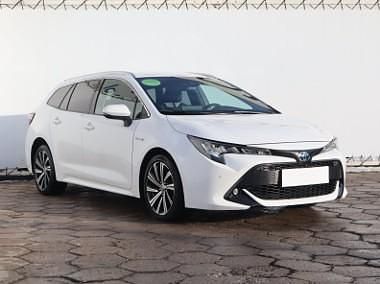 Biały Używany 2021 Toyota Corolla Kombi | 75 999 zł (Uczciwa cena) - Obraz 1/4