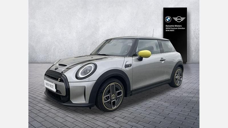 Używany Mini Cooper SE 135 kW (184 KM) 2023 Melting silver iii metalizowany Hatchback