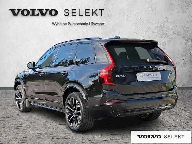 Używany Volvo XC90 455 KM (334 kW) 2025 Czarny SUV