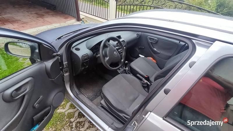 Używany Opel Corsa 2004 Szary Hatchback