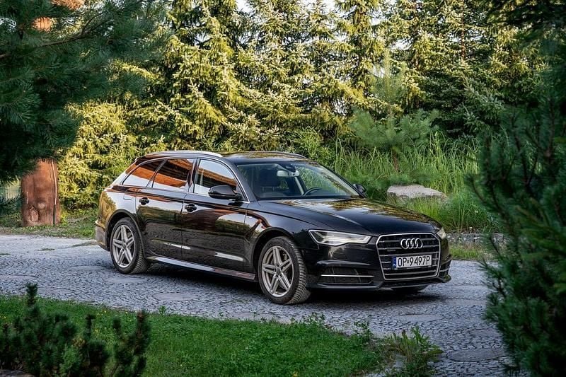 Czarny (metalik) Używany 2018 Audi A6 S-Line Kombi | 84 777 zł (Super Cena) - Obraz 1/4