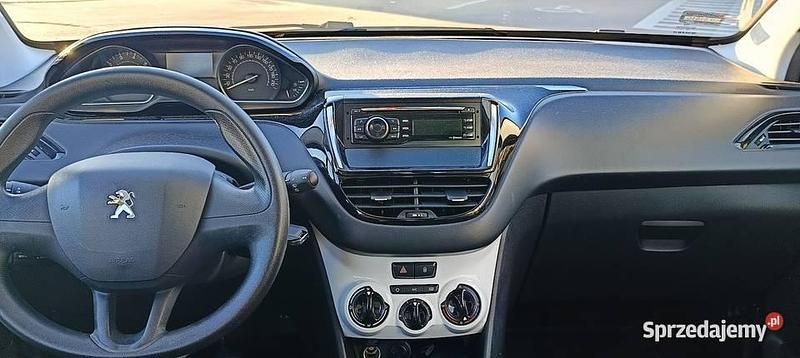 Używany Peugeot 208 2017 Biały Hatchback