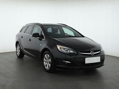 Czarny Używany 2016 Opel Astra Kombi | 28 999 zł (Dobra cena) - Obraz 1/4