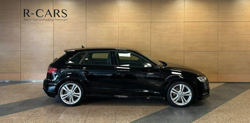 Używany Audi S3 310 KM (228 kW) 2017 Czarny (metalik) Sedan/Limuzyna