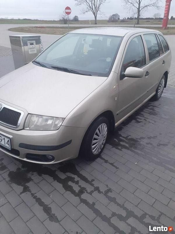 Używany Skoda Fabia 75 KM (55 kW) 2005 Inny kolor Hatchback