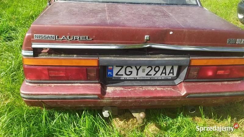 Używany Nissan Laurel 1984 Sedan/Limuzyna