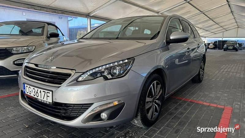 Używany Peugeot 308 SW 150 KM (110 kW) 2015 Szary Kombi