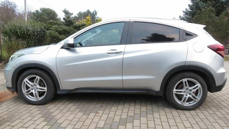 Używany Honda HR-V Executive 2016 Srebrny SUV
