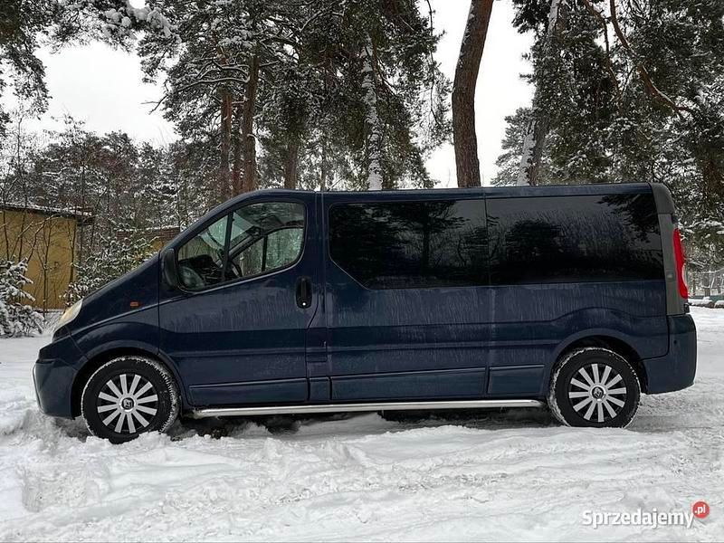 Używany Renault Trafic 2007 Granatowy Minivan