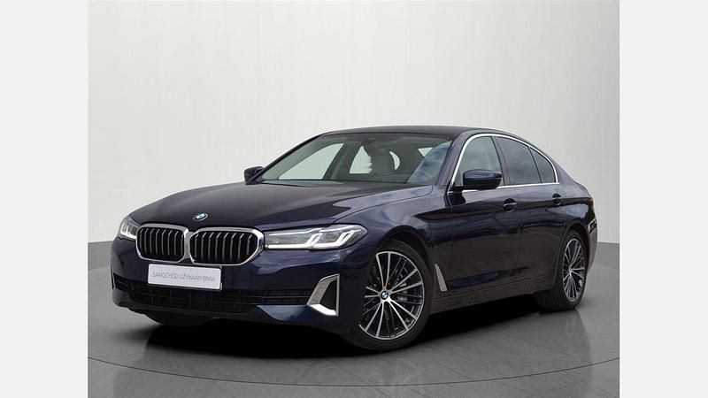Niebieski tanzanite bmw individual metalizowany Używany 2022 BMW 530 Luxury Line Sedan/Limuzyna | 169 900 zł - Obraz 1/3