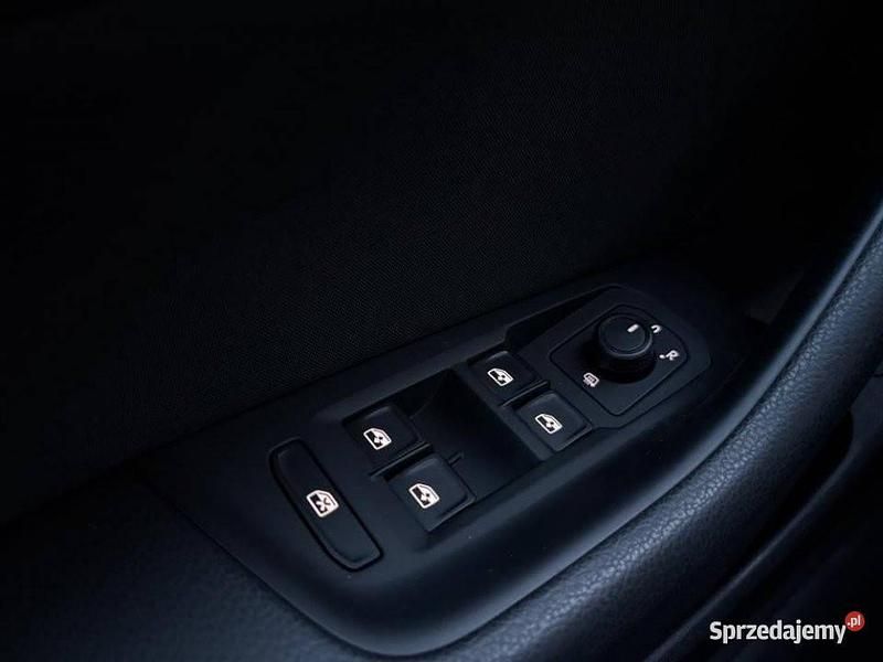 Używany 2020 VW Passat | 64 900 zł (Uczciwa cena) - Obraz 1/4