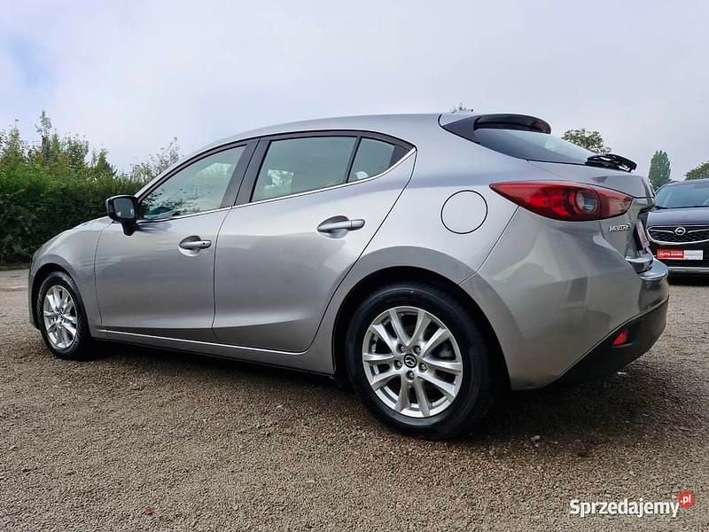 Używany Mazda 2 2015 Srebrny Sedan/Limuzyna