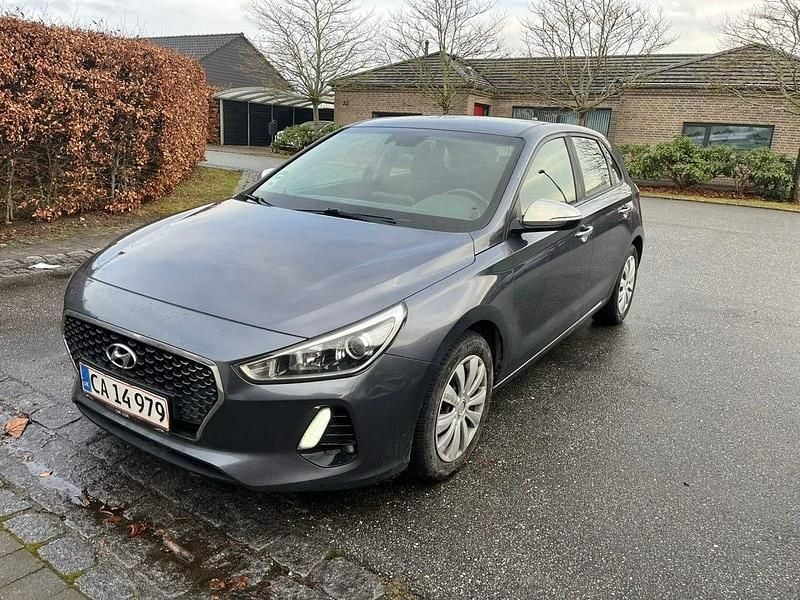 Używany Hyundai i30 140 KM (102 kW) 2017 Szary Hatchback
