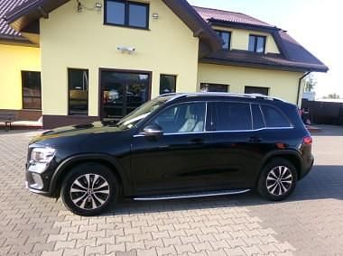 Czarny Używany 2022 Mercedes GLB200 SUV | 135 000 zł (Drogi) - Obraz 1/4