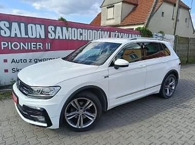 Biały Używany 2019 VW Tiguan R-line SUV | 85 900 zł - Obraz 1/4