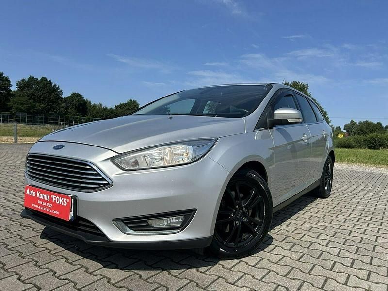 Srebrny Używany 2016 Ford Focus Kombi | 21 400 zł (Uczciwa cena) - Obraz 1/4