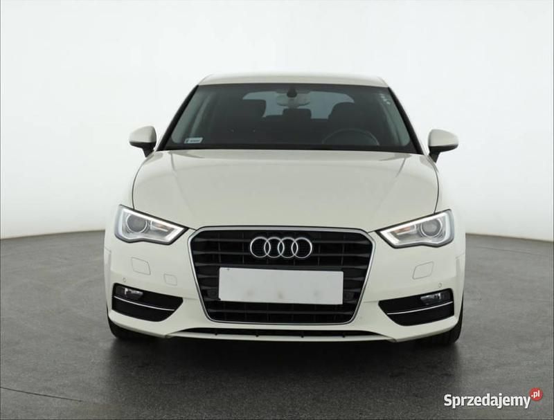 Biały Używany 2014 Audi A3 Hatchback | 50 999 zł (Uczciwa cena) - Obraz 1/4