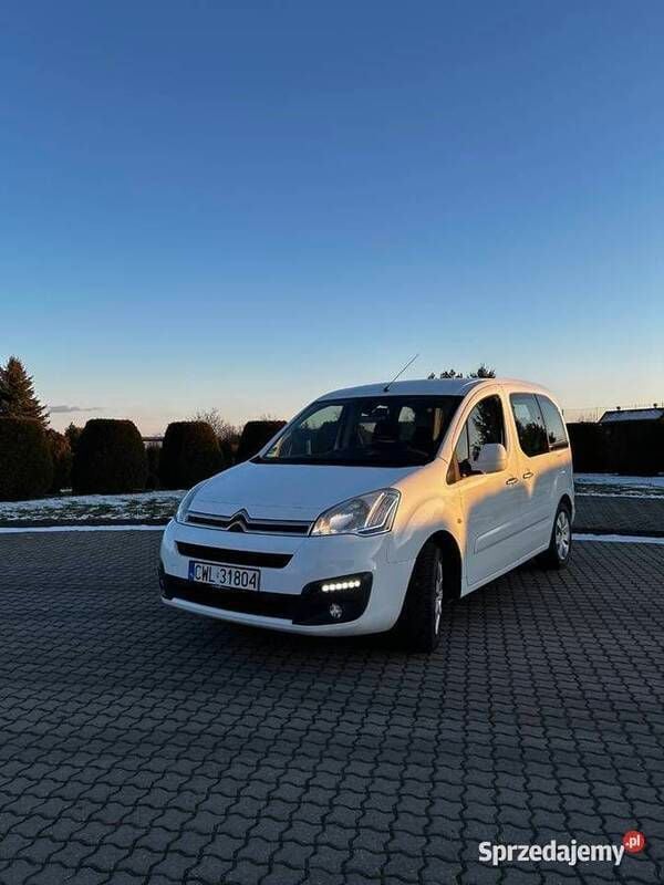 Używany 2015 Citroën Berlingo Minivan | 21 900 zł (Uczciwa cena) - Obraz 1/4