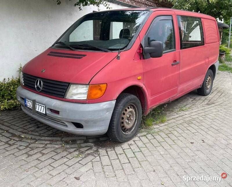 Czerwony Używany 1997 Mercedes Vito Minivan | 3750 zł - Obraz 1/4