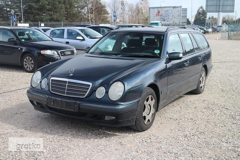 Sprzedany Mercedes 200 Klasa E W210Klim., używany 2000, km