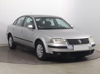 Srebrny Używany 2001 VW Passat Sedan/Limuzyna | 3999 zł (Dobra cena) - Obraz 1/4
