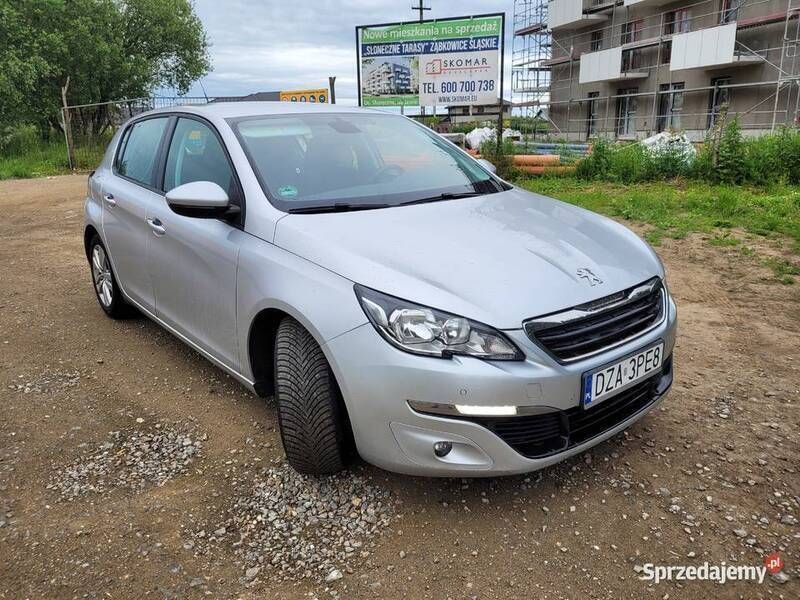 Używany Peugeot 308 2014 Srebrny Hatchback