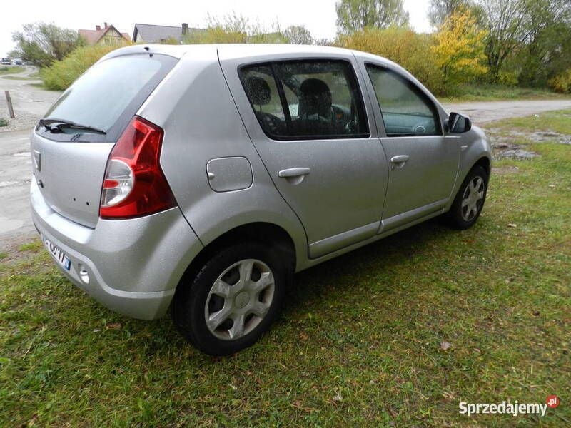 Używany Dacia Sandero 2011 Srebrny Hatchback