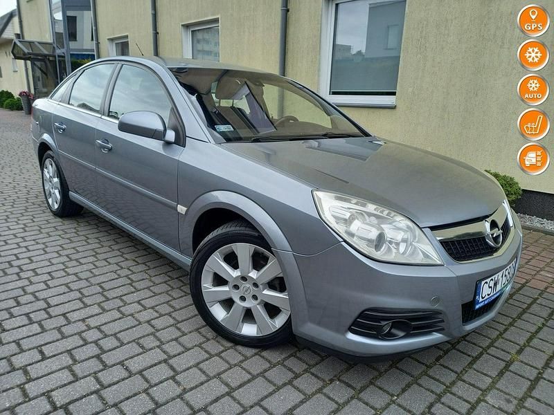 Szary (metalik) Używany 2005 Opel Vectra Hatchback | 9950 zł (Uczciwa cena) - Obraz 1/4