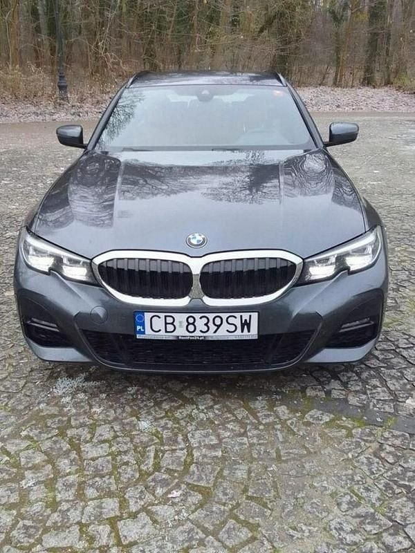 Używany BMW 330 Executive 2019 Szary Kombi