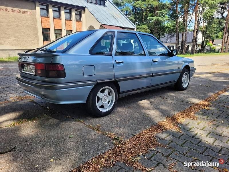 Używany 1990 Renault 21 | 9500 zł - Obraz 1/4