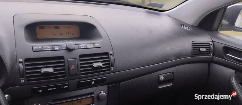 Srebrny Używany 2004 Toyota Avensis T2 Sedan/Limuzyna | 9000 zł (Uczciwa cena) - Obraz 1/4