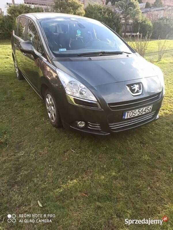 Używany Peugeot 5008 112 KM (82 kW) 2011 Szary Minivan