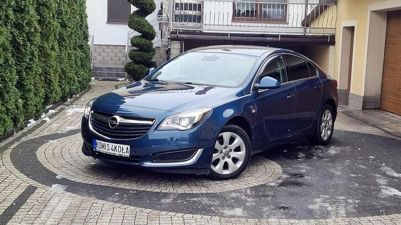 Inny (metalik) Używany 2015 Opel Insignia Hatchback | 35 900 zł (Uczciwa cena) - Obraz 1/4