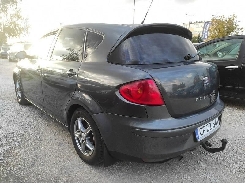 Używany Seat Toledo 105 KM (77 kW) 2008 Szary Hatchback
