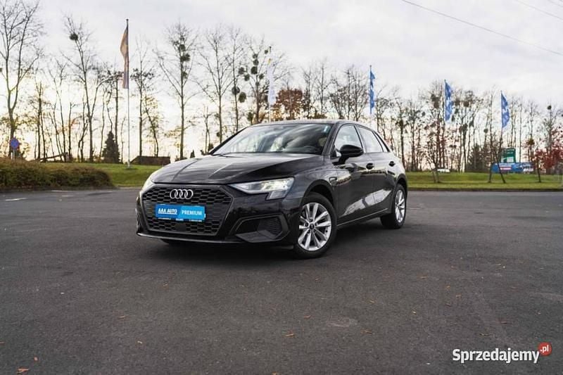 Czarny Używany 2022 Audi A3 Hatchback | 74 999 zł (Dobra cena) - Obraz 1/4