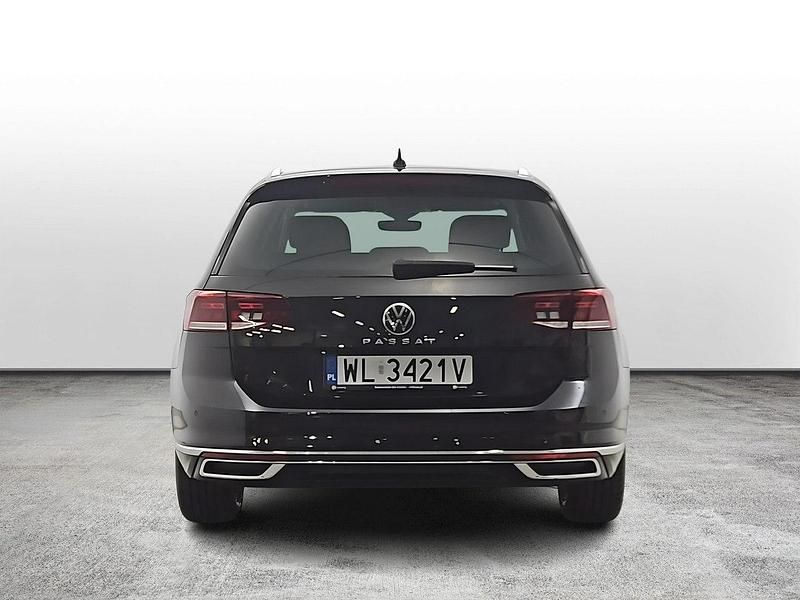 Używany VW Passat Elegance 150 KM (110 kW) 2023 Czarny Kombi