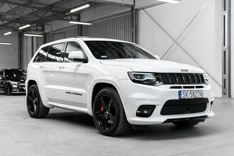 Biały Używany 2017 Jeep Grand Cherokee SRT SUV | 255 000 zł - Obraz 1/4