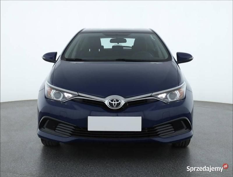 Niebieski Używany 2018 Toyota Auris Hatchback | 55 999 zł (Dość drogi) - Obraz 1/4