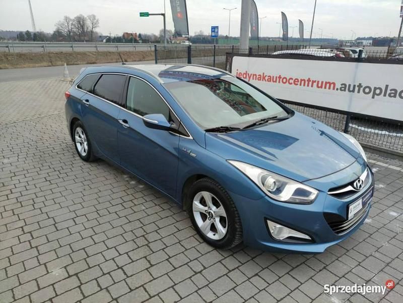 Niebieski Używany 2013 Hyundai i40 Kombi | 32 800 zł (Uczciwa cena) - Obraz 1/4
