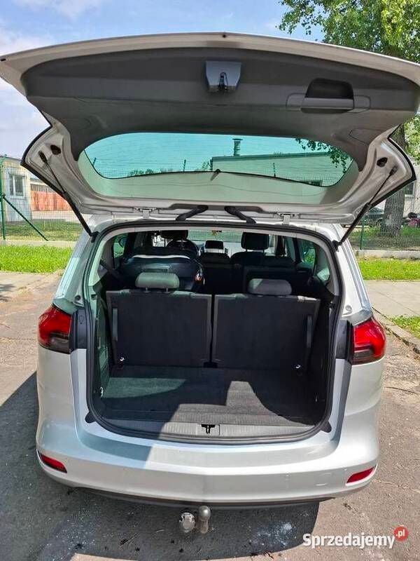 Używany Opel Zafira Tourer 2015 Srebrny Minivan