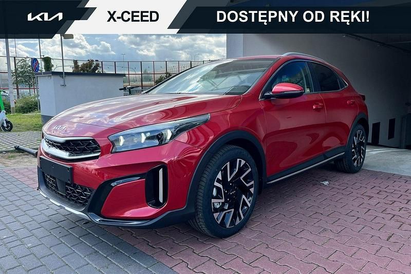 Czerwony (metalik) Nowe 2025 Kia XCeed SUV | 131 900 zł (Dość drogi) - Obraz 1/4