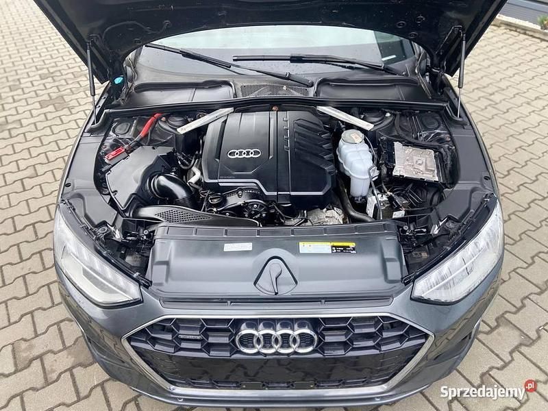 Używany 2021 Audi A4 S-Line | 15 999 zł - Obraz 1/4