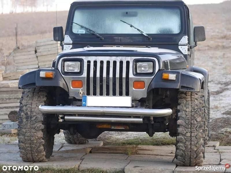 Czarny Używany 1996 Nissan Patrol SUV | 65 000 zł - Obraz 1/4